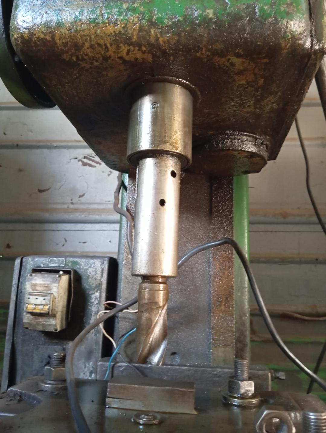 Станок вертикально-сверлильный 2Н135, 1974 г.в.